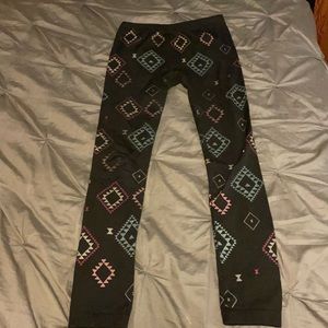 Pink and blue pattern leggings